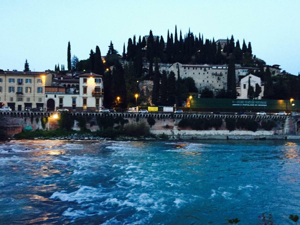 Casa Al Teatro Leilighet Verona Eksteriør bilde